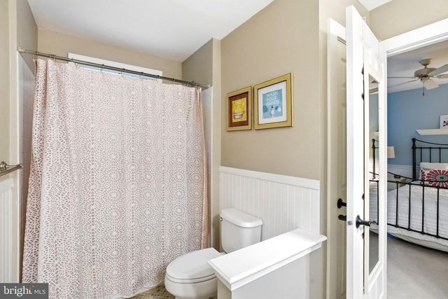 5 NATHANIEL CT, Glen Mills, PA 19342