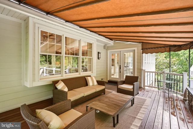 5 NATHANIEL CT, Glen Mills, PA 19342