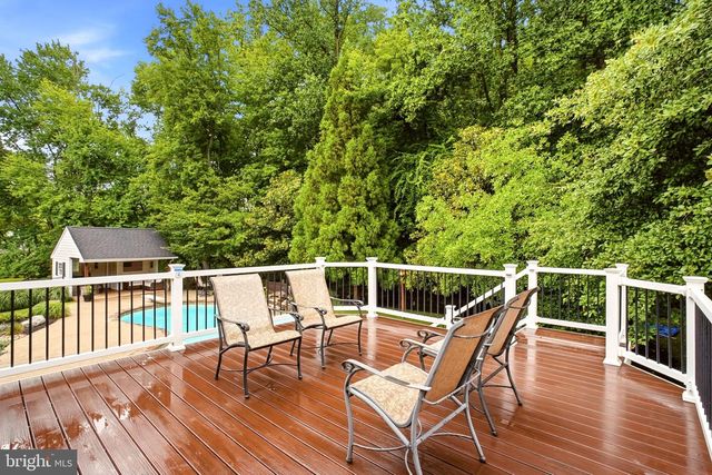 5 NATHANIEL CT, Glen Mills, PA 19342