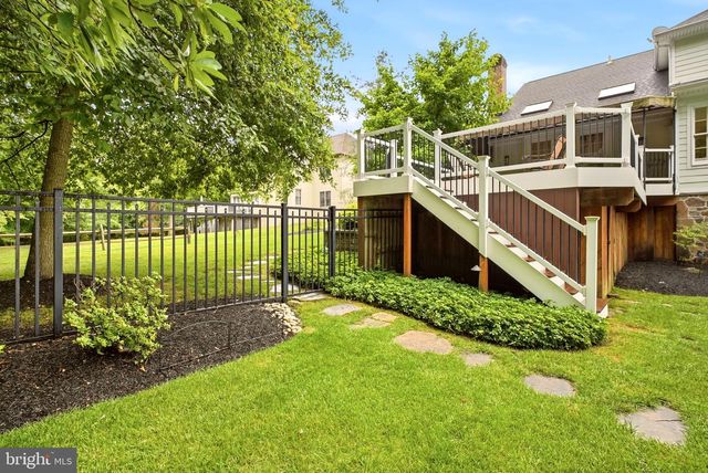 5 NATHANIEL CT, Glen Mills, PA 19342
