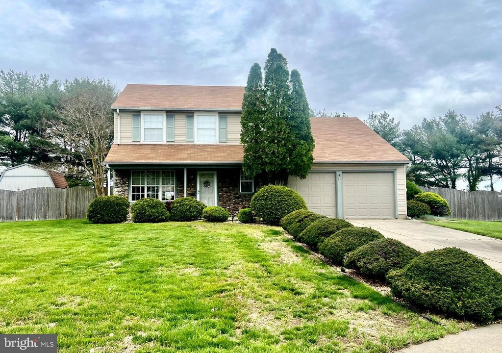 21 LAURELWOOD LN, Mount Holly, NJ 08060