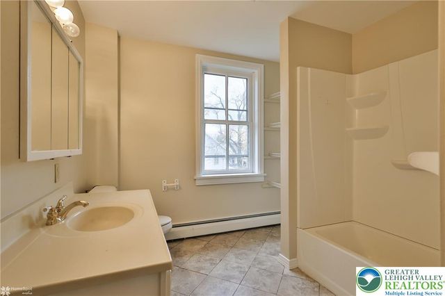 4448 Orefield, North Whitehall Twp, PA 18069