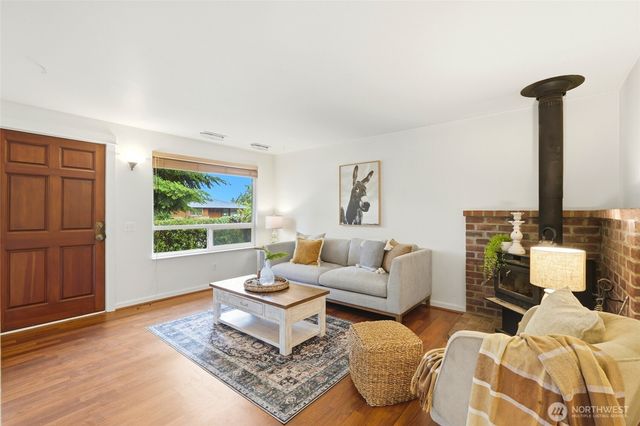 8421 6th Ave SW, Seattle, WA 98106
