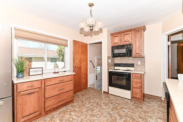 1700 Menomonee AVENUE, South Milwaukee, WI 53172