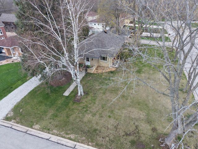1700 Menomonee AVENUE, South Milwaukee, WI 53172