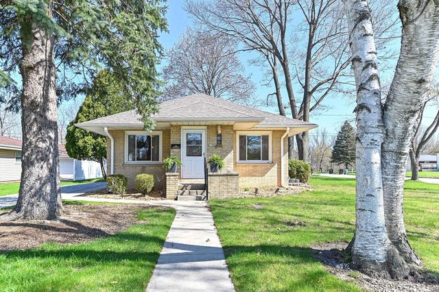 1700 Menomonee AVENUE, South Milwaukee, WI 53172