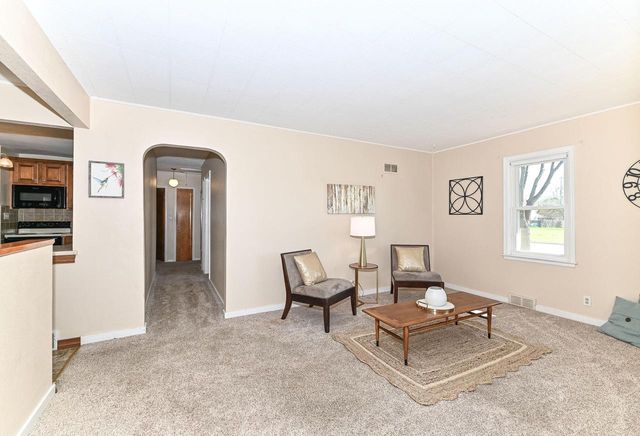 1700 Menomonee AVENUE, South Milwaukee, WI 53172