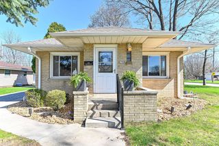 1700 Menomonee AVENUE, South Milwaukee, WI 53172