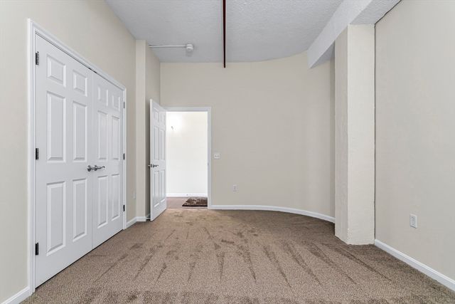 23-33 Middle Street 21, Lowell, MA 01852