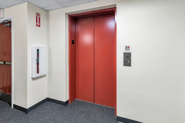 23-33 Middle Street 21, Lowell, MA 01852