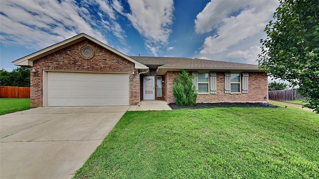 1300 Selborne Place, Yukon, OK 73099