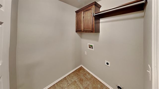 1300 Selborne Place, Yukon, OK 73099