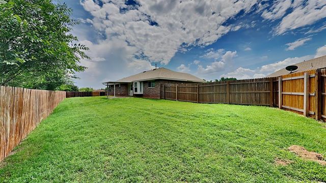 1300 Selborne Place, Yukon, OK 73099