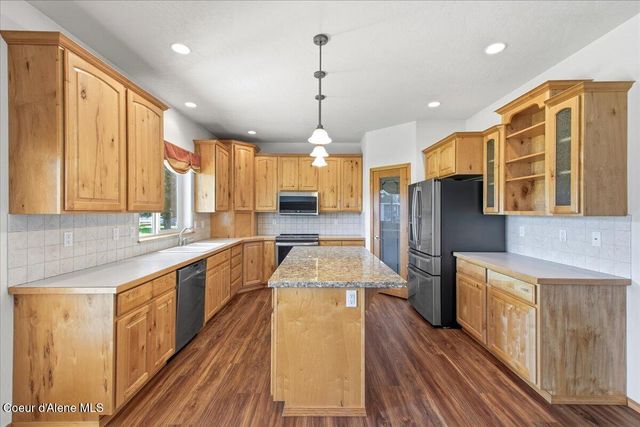 2924 N DISTANT STAR RD, Post Falls, ID 83854