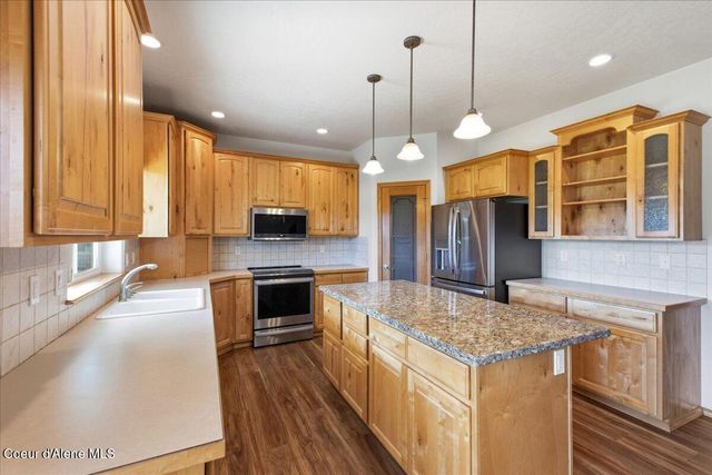 2924 N DISTANT STAR RD, Post Falls, ID 83854