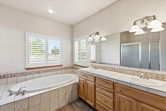 2924 N DISTANT STAR RD, Post Falls, ID 83854