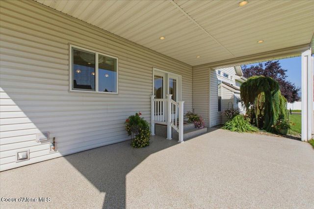 2924 N DISTANT STAR RD, Post Falls, ID 83854
