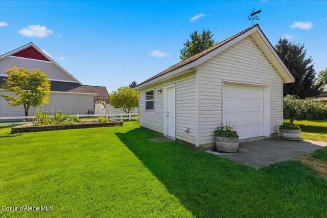 2924 N DISTANT STAR RD, Post Falls, ID 83854