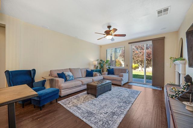 649 Dover Ln, Lincoln, CA 95648