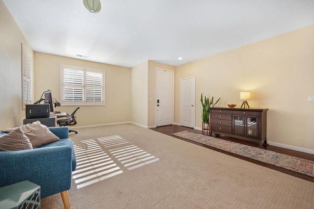 649 Dover Ln, Lincoln, CA 95648