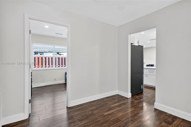 3851 NW 78th Ln, Coral Springs, FL 33065