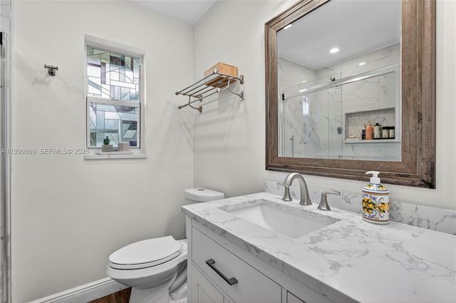 3851 NW 78th Ln, Coral Springs, FL 33065