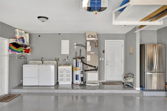 3851 NW 78th Ln, Coral Springs, FL 33065