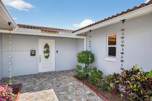 3851 NW 78th Ln, Coral Springs, FL 33065