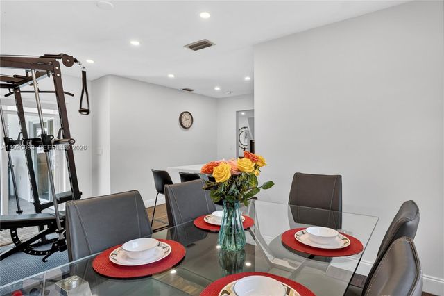 3851 NW 78th Ln, Coral Springs, FL 33065