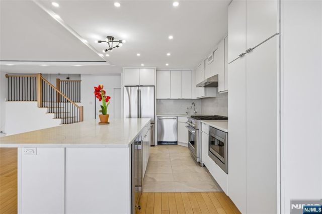 1 Horizon Road 1404, Fort Lee, NJ 07024
