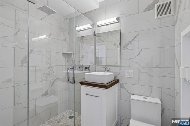 1 Horizon Road 1404, Fort Lee, NJ 07024