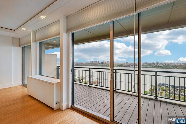 1 Horizon Road 1404, Fort Lee, NJ 07024