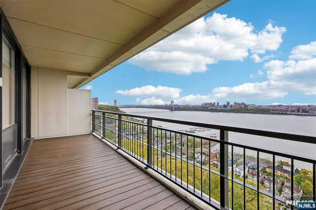 1 Horizon Road 1404, Fort Lee, NJ 07024