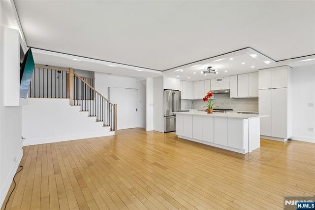 1 Horizon Road 1404, Fort Lee, NJ 07024