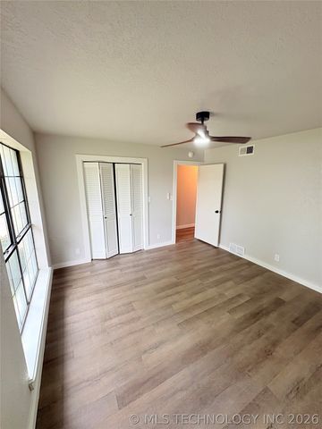 1115 Surrey Drive, Ardmore, OK 73401