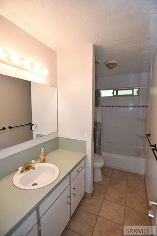 10230 N Dorian Avenue, Idaho Falls, ID 83401