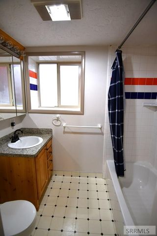 10230 N Dorian Avenue, Idaho Falls, ID 83401