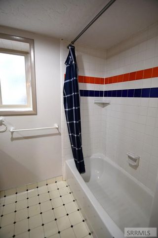 10230 N Dorian Avenue, Idaho Falls, ID 83401