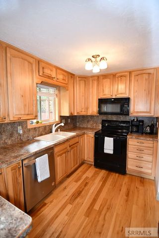 10230 N Dorian Avenue, Idaho Falls, ID 83401