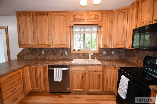 10230 N Dorian Avenue, Idaho Falls, ID 83401