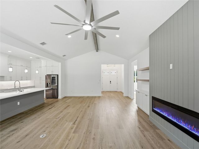 4256 LA SALLE AVE, St Cloud, FL 34772
