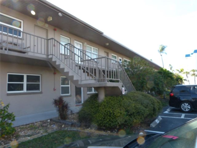 2 CAUSEWAY BOULEVARD 206, Dunedin, FL 34698