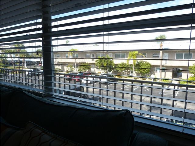 2 CAUSEWAY BOULEVARD 206, Dunedin, FL 34698