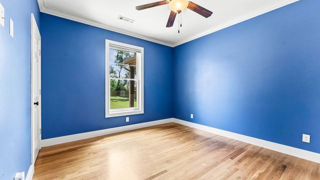 210 NW F Street, Bentonville, AR 72712