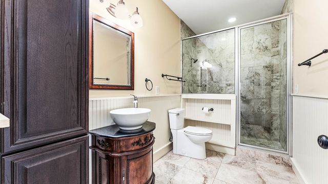 210 NW F Street, Bentonville, AR 72712