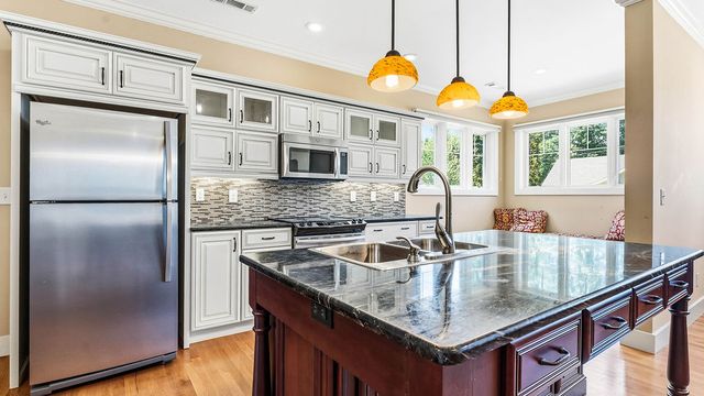 210 NW F Street, Bentonville, AR 72712