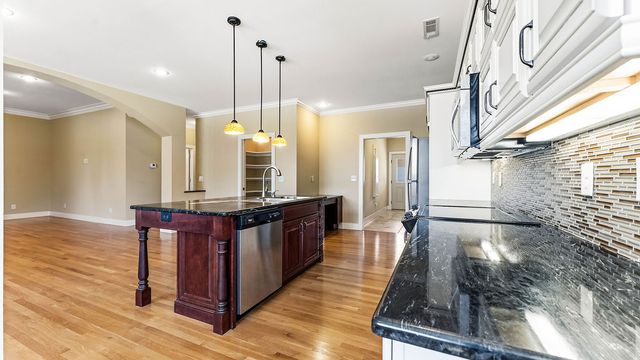 210 NW F Street, Bentonville, AR 72712