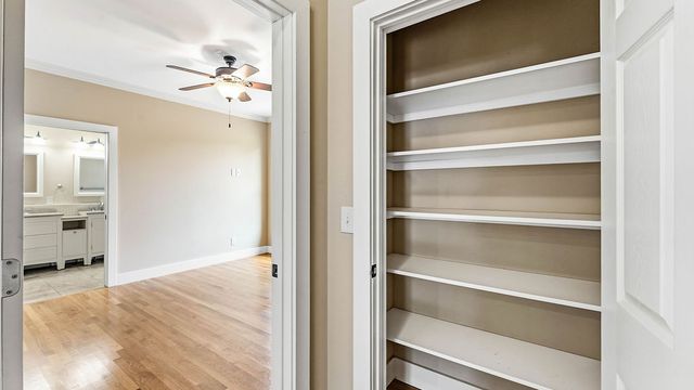 210 NW F Street, Bentonville, AR 72712