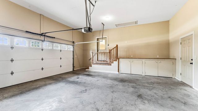 210 NW F Street, Bentonville, AR 72712