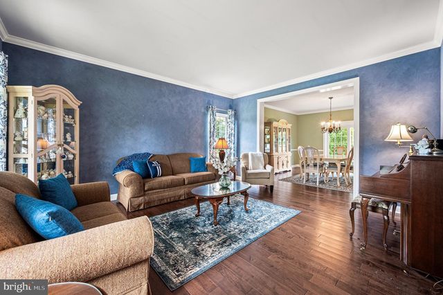 8 CAMERON CT, Exton, PA 19341
